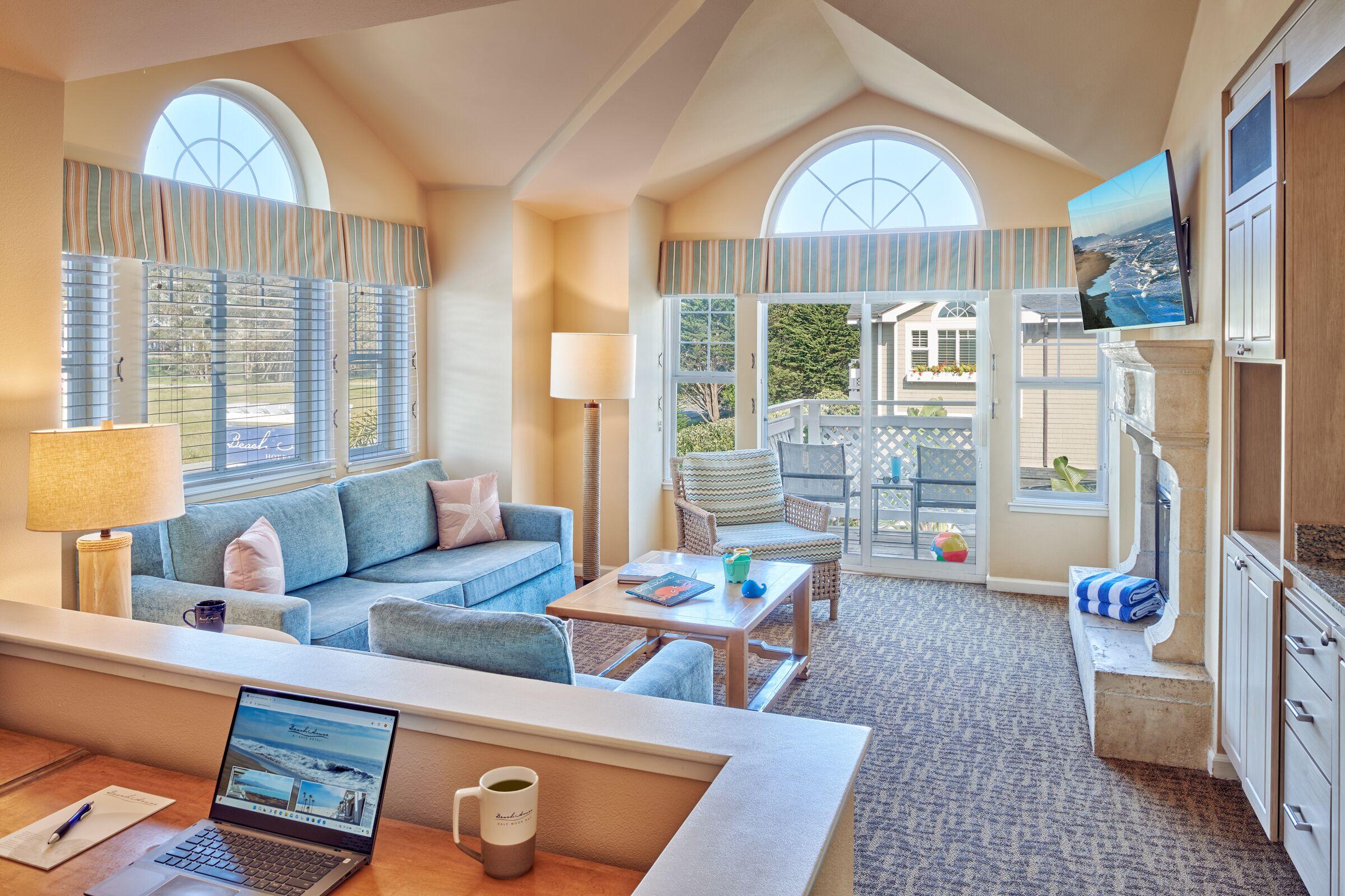 Standard Junior Suite,1707767785:JPEG